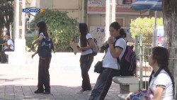Evalúan a alumnos de tercer grado de preparatoria