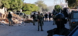 Aseguran camioneta abandonada en la colonia Guadalupe Victoria