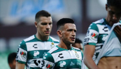 Cuatro jugadores más de Santos dan positivo al COVID-19