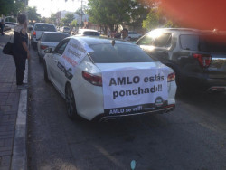 Mochitenses se unen a la caravana anti AMLO