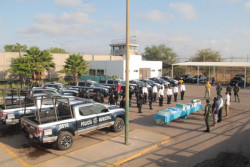 Entregan patrullas y material contra Covid-19 a policías de Navolato