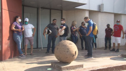 El "Quédate en casa" no funciona con la CFE