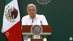 "Toco madera para que no se llegue a más de 30 mil fallecimientos por Covid-19": AMLO