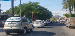 De nuevo se manifiestan contra AMLO