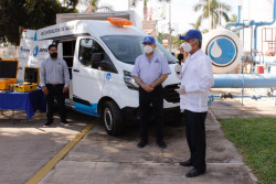 Ayuntamiento de Culiacán entrega camioneta de trabajo a JAPAC