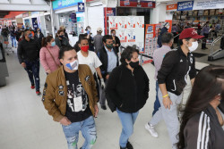 Un día de compras sin pagar IVA ...se lanzan a la calle