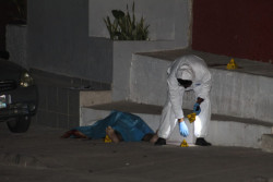 Asesinan a una persona frente a su hija