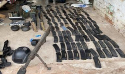 Decomisan armas y vehículos en poblado Tecolotes