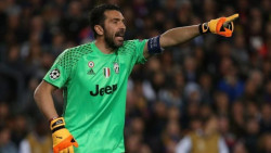 Buffon y Chiellini seguirán otro años con la Juve