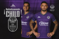 Mazatlán FC presenta uniforme conmemorativo