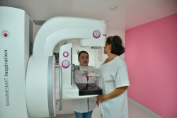 En la UNEME DEDICAM, han tomado medidas extremas para la atención a  pacientes