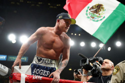 "Canelo" quiere pelear en septiembre