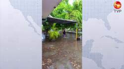 Desbordamiento de arroyo inundó sus casas