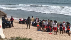 Rescatan a joven mujer en playas de Mazatlán