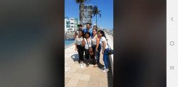 Causa 'furor' influencer, seguidores se olvidan de medidas sanitarias