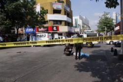 Muere adulto mayor tras ser atropellado por camión urbano