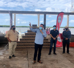 Un éxito el programa de entrega de despensas DIF  a pescadores