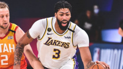 Los Lakers vencen al Jazz