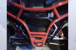 Choque entre razer y camioneta deja un lesionado