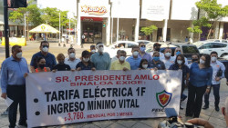Entrega el FESCATE documento para AMLO