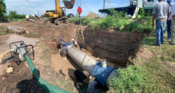 Reparan ruptura de tubería en El Zapote