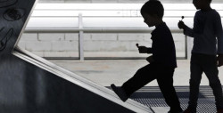 CDMX dará beca de 832 pesos a niños que perdieron a algún padre por Covid-19