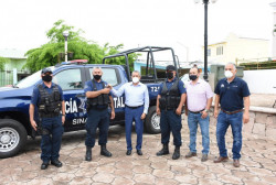 Ayuntamiento de Rosario entrega dos patrullas a la Policía Municipal