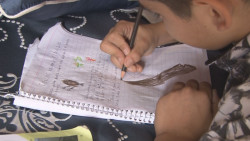 Madres, docentes y amas de casa buscan que sus hijos cumplan con la obligación de estudiar