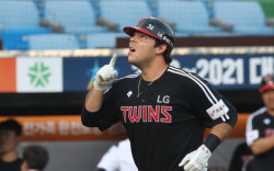 Impone marca Roberto Ramos en cuadrangulares con Twins en la Liga de Corea