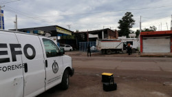 Asesinan a una persona de carro a carro al norte de Culiacán