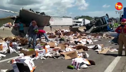 Aparatoso accidente, tres tráilers involucrados