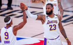 Los Lakers se impusieron a los Rockets