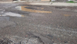 Calles en mal estado en Hacienda del Valle