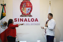 Quirino toma protesta a Laura González Bon como directora del ISMUJERES