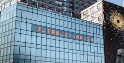 Reloj en Nueva York advierte de 7 años antes que consecuencias climáticas sean irreversibles