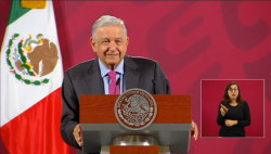 López Obrador ha perdido aprobación, pero no popularidad y la gente volvería a votar por él: encuestadora Parametría