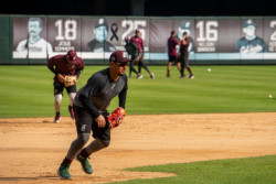 Tomateros entrena pese a la lluvia