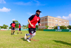 El cerrador Ryan Newell reporta con Venados