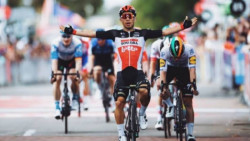 El Tour se sume en otra caza de brujas