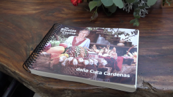 Presentan libro de Doña Cuca Cárdenas
