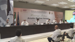 UAS realiza homenaje póstumo a Arnoldo Martínez