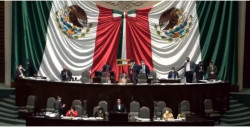Diputada confiesa que "tuvo que dar" 20 mil pesos para que procediera un juicio
