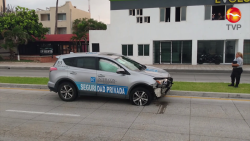 Se sube a la ciclovía en camioneta