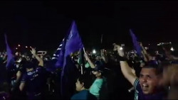 Ahora dirige advertencia a los aficionados