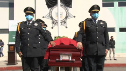 Despiden con honores a policía abatido