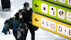 OMS recomienda limitar cuarentenas y otras medidas a viajeros internacionales