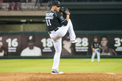 Yaquis asegura la serie ante Tomateros