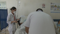 No se abandona la salud, miente oposición