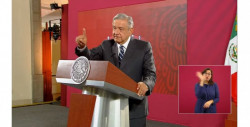 AMLO renuncia a su aguinaldo y recortará a la mitad el de los empleados del Gobierno Federal