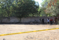Lo asesinan y lo dejan desnudo en un terreno campestre en Country del Río